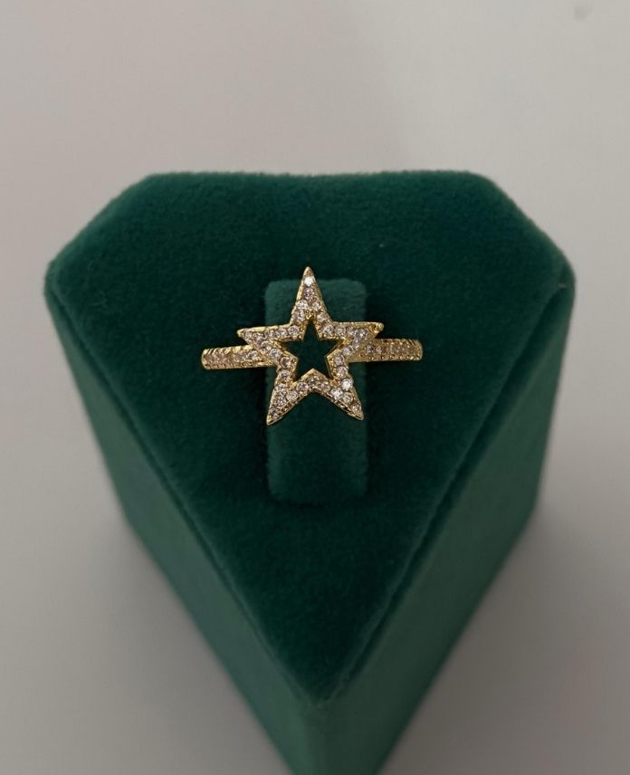 Çelik Gold Ayarlamalı Yıldız Taşlı Yüzük