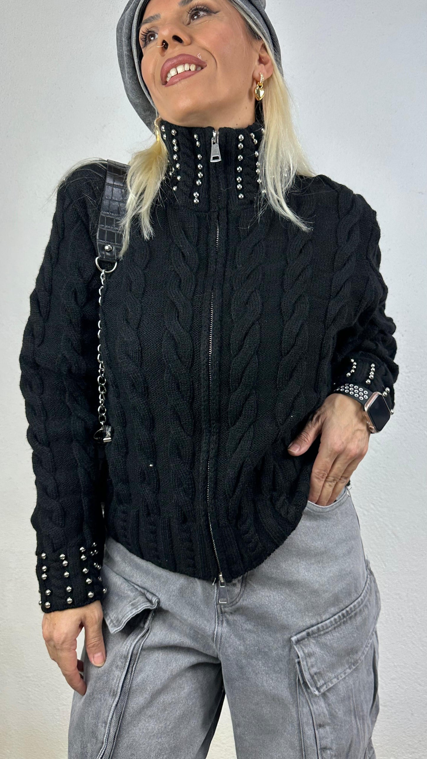 NuNu By Elegant Weave Siyah Boncuklu Fermuarlı Kazak
