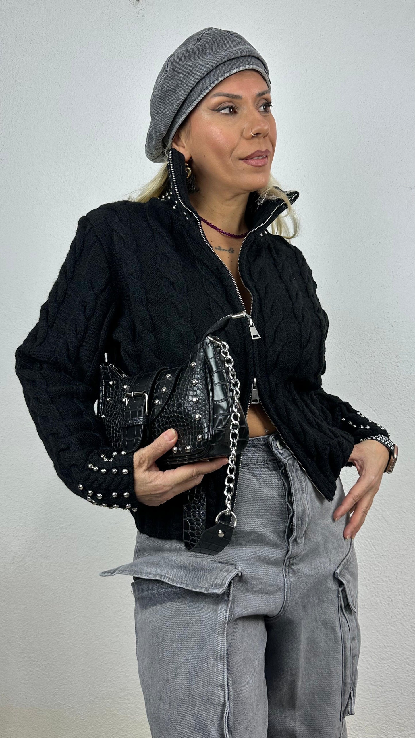 NuNu By Elegant Weave Siyah Boncuklu Fermuarlı Kazak