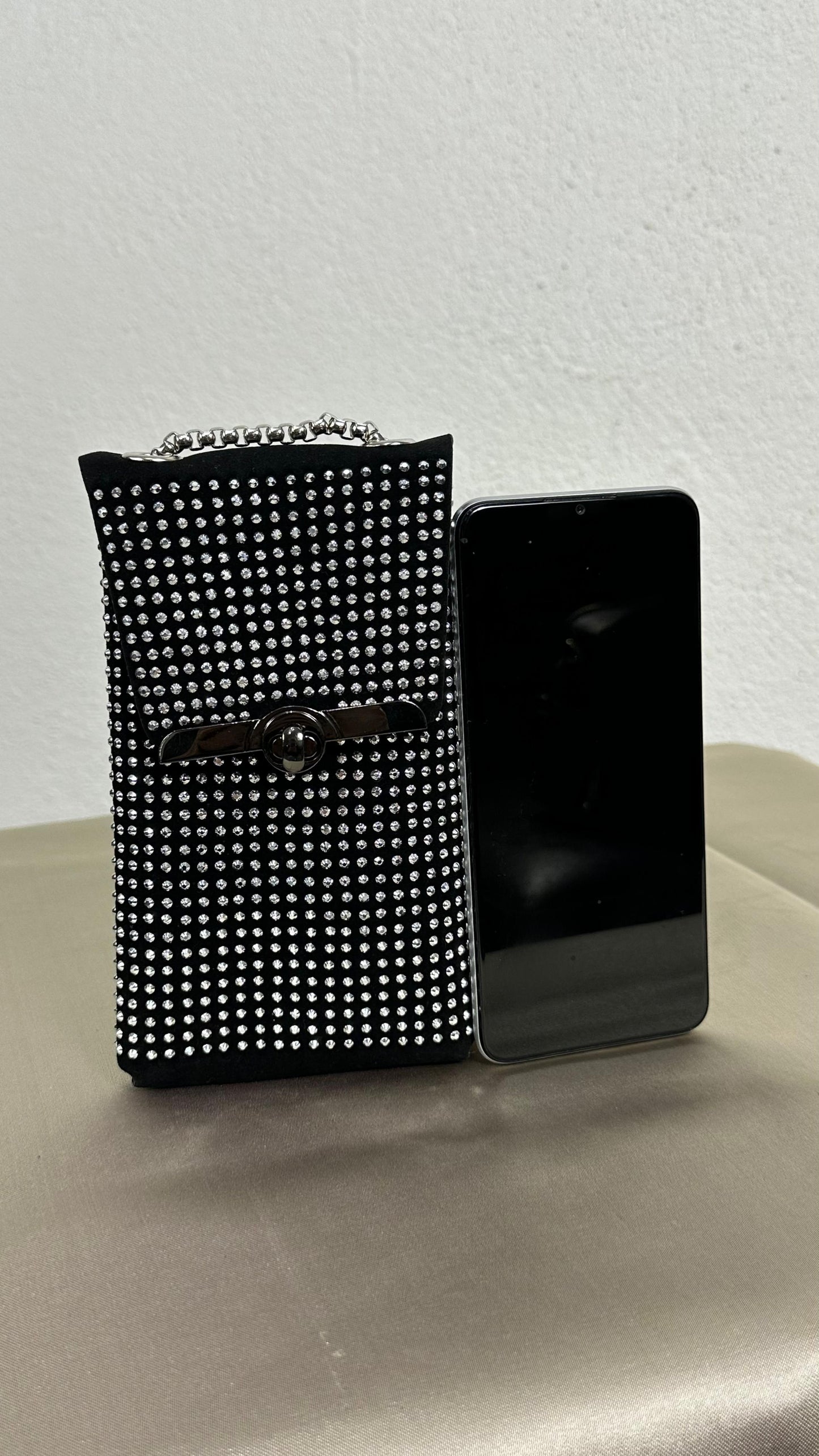 Nunu By Silverstone Siyah Süet Taşlı Telefon Çantası