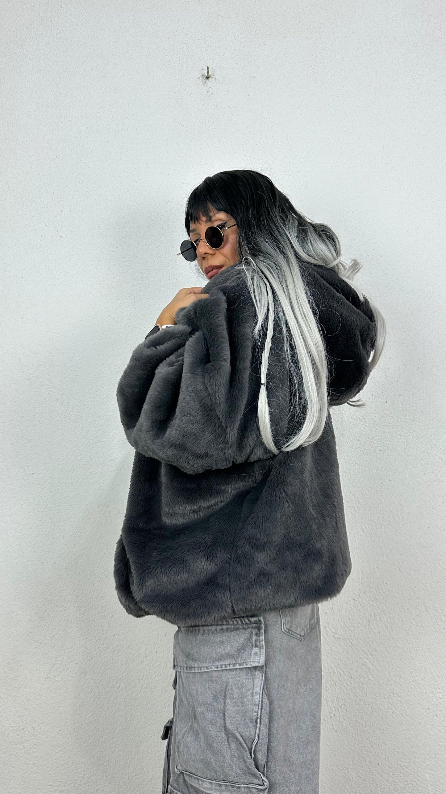 Oversize Füme Peluş Kürk Mont