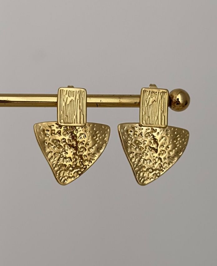 Çelik Gold Kare Üçgen Desen Bohem Küpe