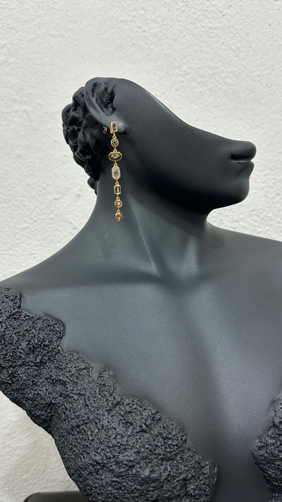 Çelik Gold 7 Element Renkli Taşlı Uzun Küpe