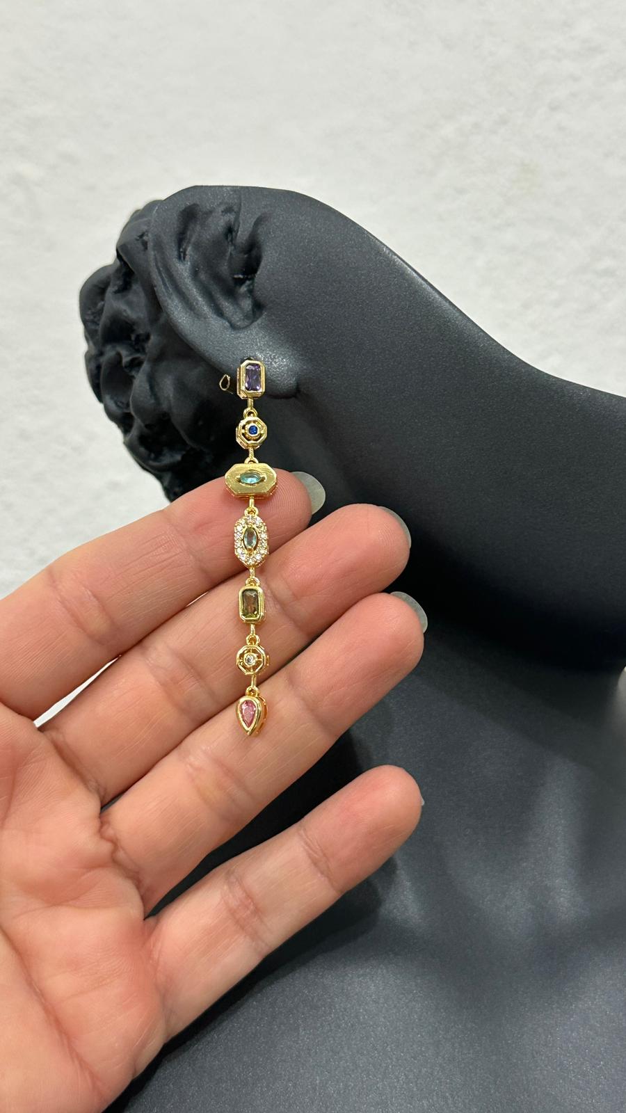Çelik Gold 7 Element Renkli Taşlı Uzun Küpe