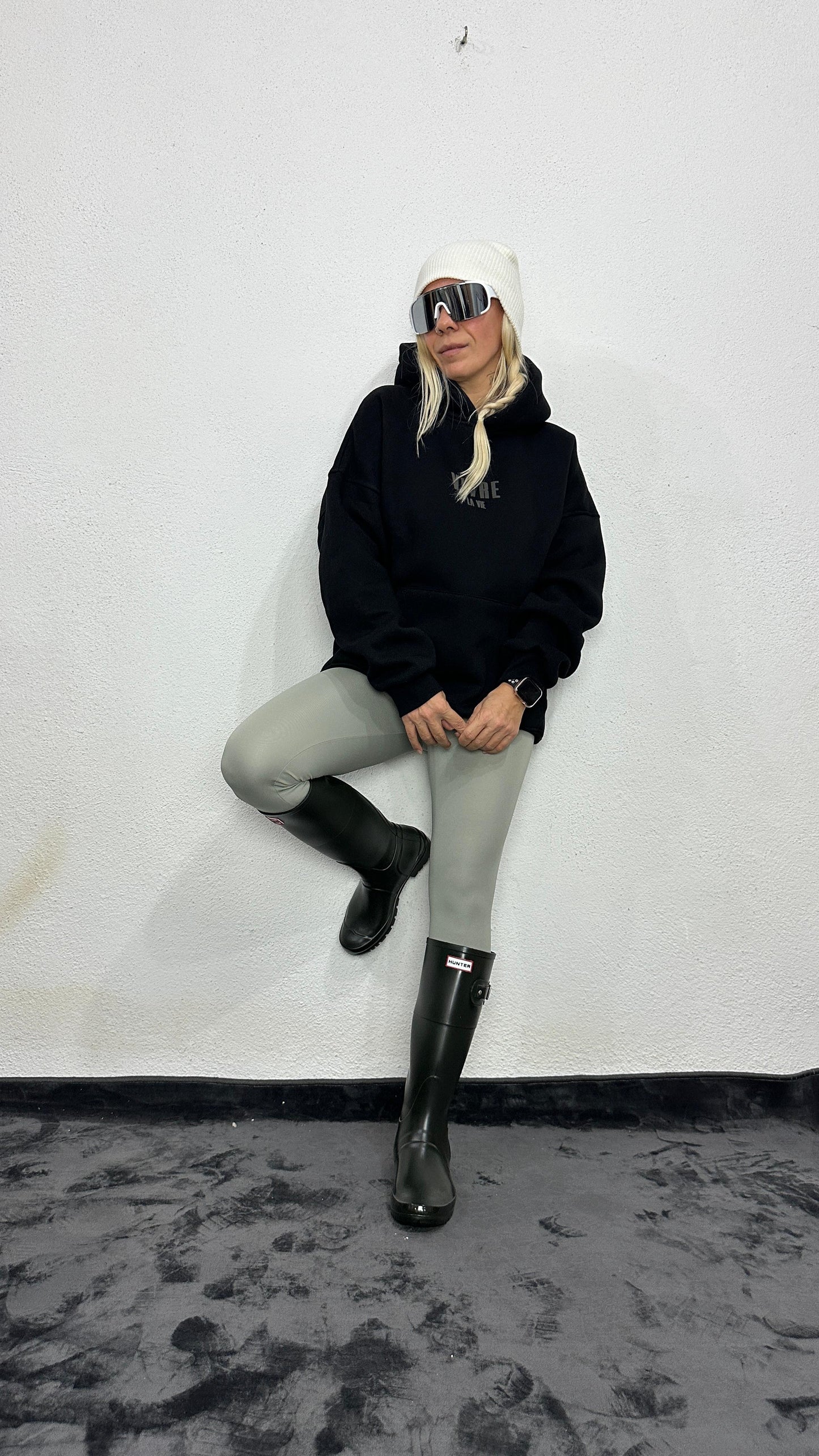 NuNu By Lagos Vivre La Vie Oversize Siyah Kapüşonlu Sweatshirt