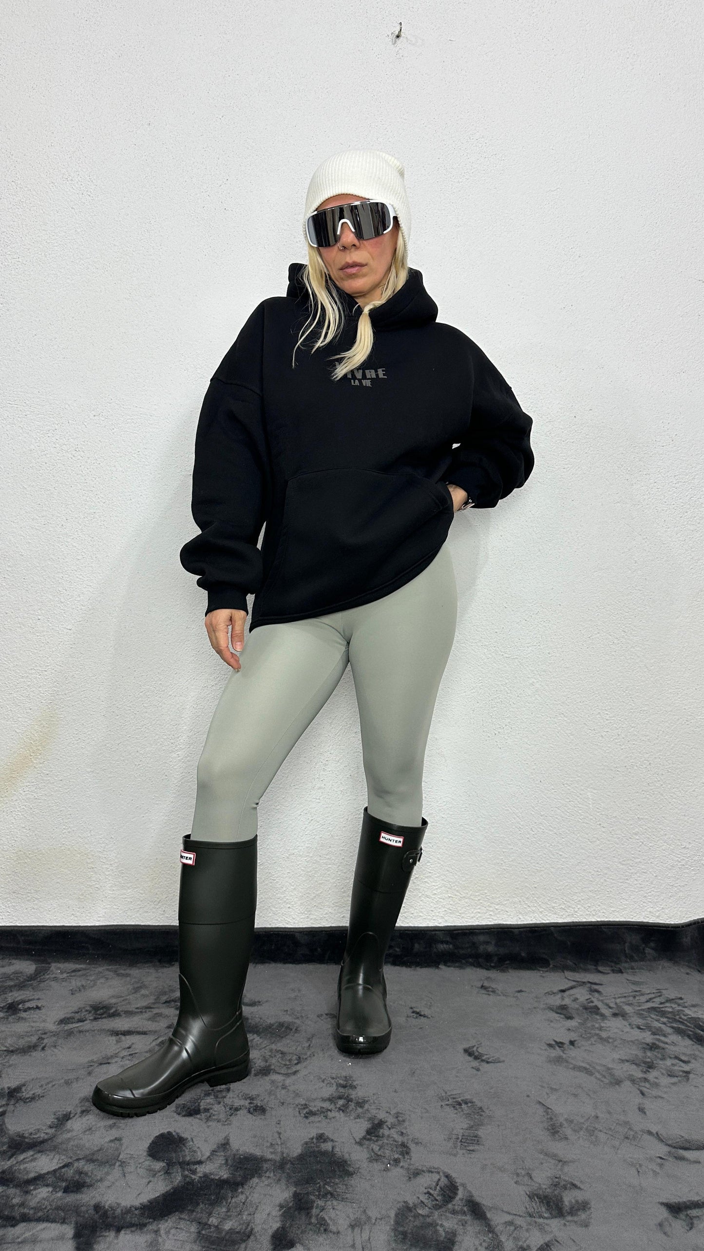 NuNu By Lagos Vivre La Vie Oversize Siyah Kapüşonlu Sweatshirt