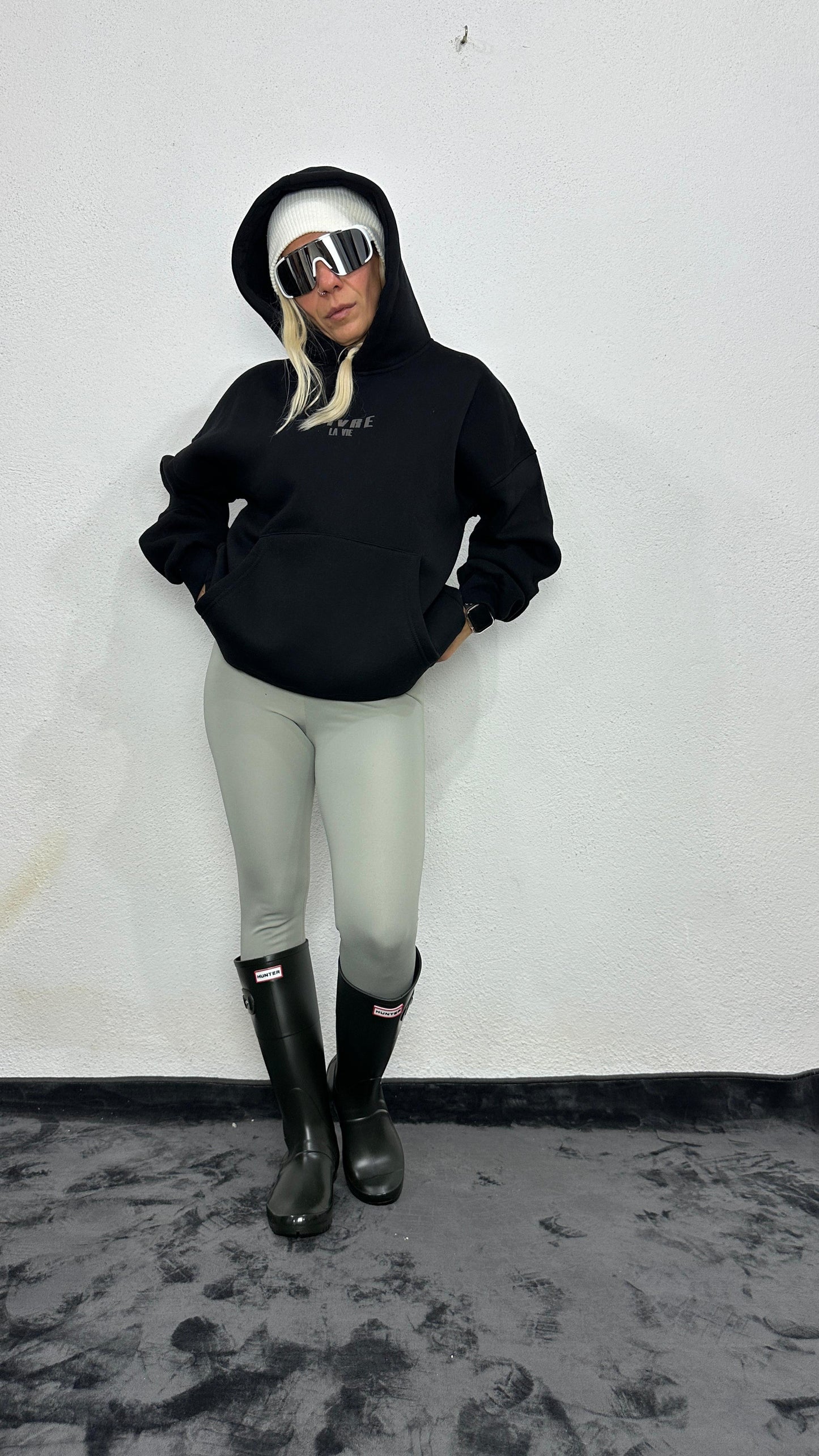 NuNu By Lagos Vivre La Vie Oversize Siyah Kapüşonlu Sweatshirt