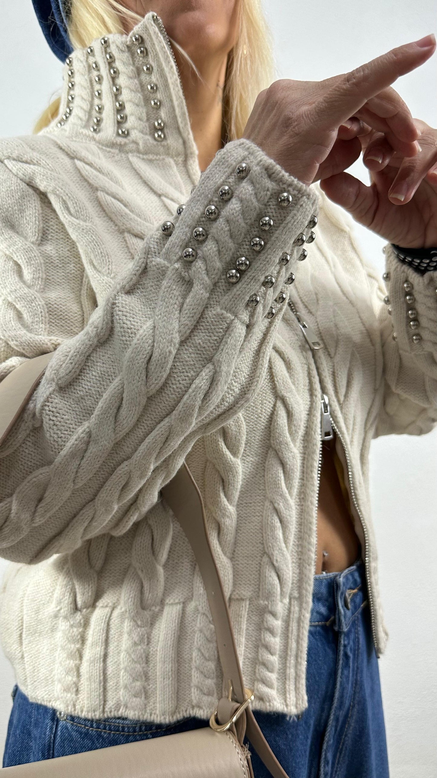 NuNu By Elegant Weave Bej Boncuklu Fermuarlı Kazak