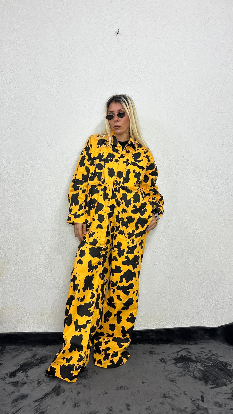 NuNu By İnek Desen Oversize Sarı Gabardin Takım