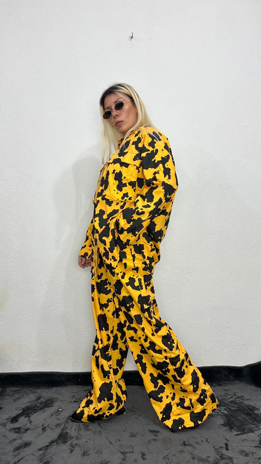 NuNu By İnek Desen Oversize Sarı Gabardin Takım