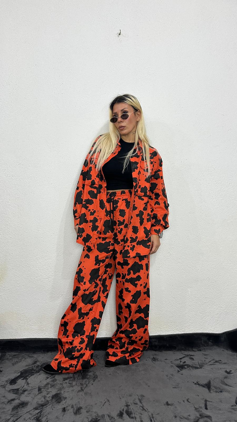 NuNu By İnek Desen Oversize Turuncu Gabardin Takım