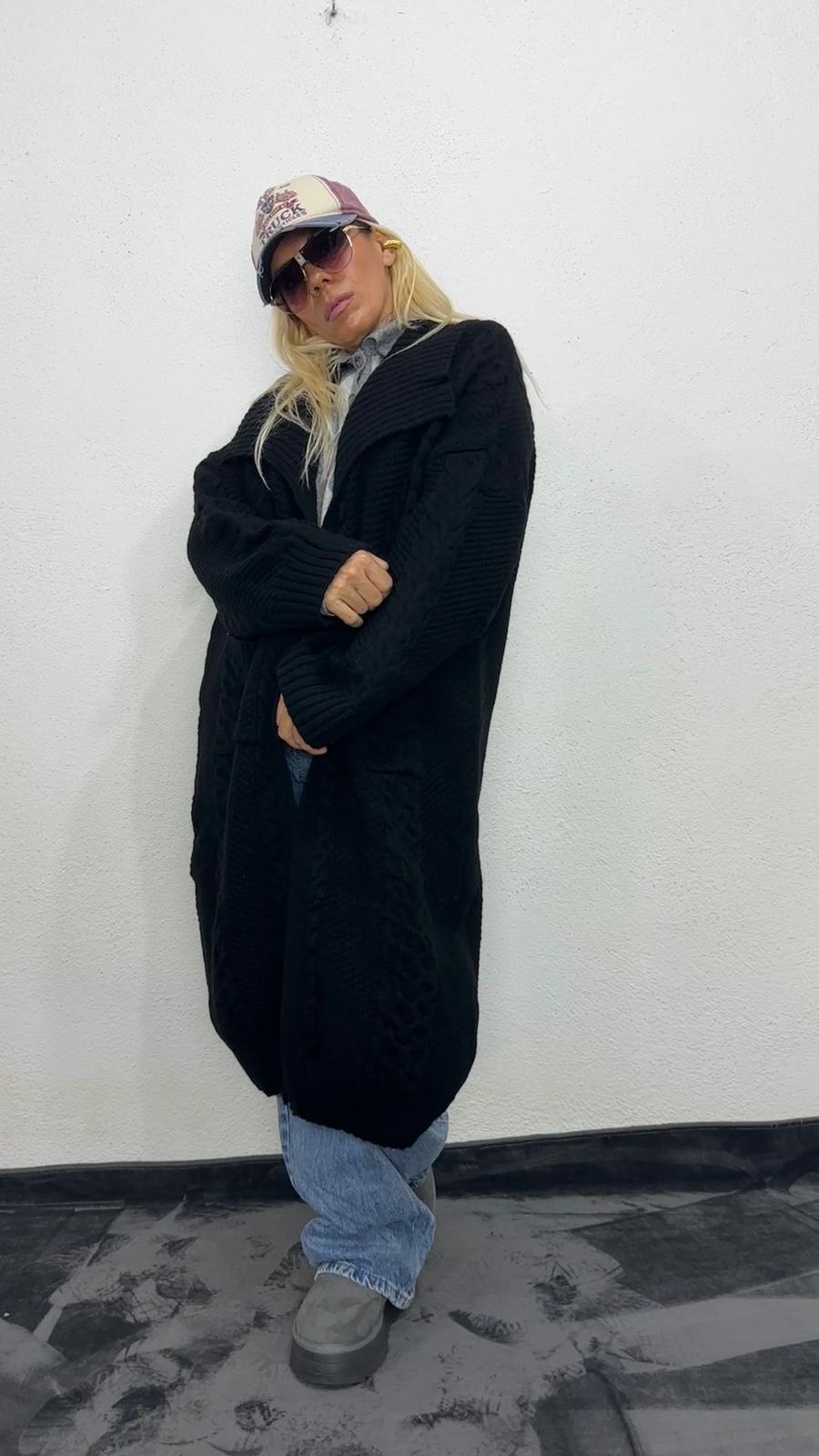 Nunu By Balıksırtı Desenli Siyah Oversize Hırka