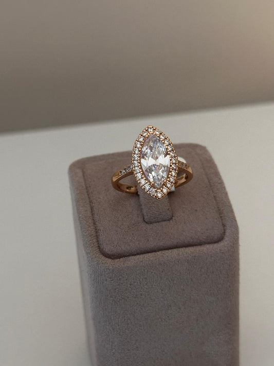 Xuping Rose Gold Numaralı Zirkon Taşlı Badem Model Yüzük