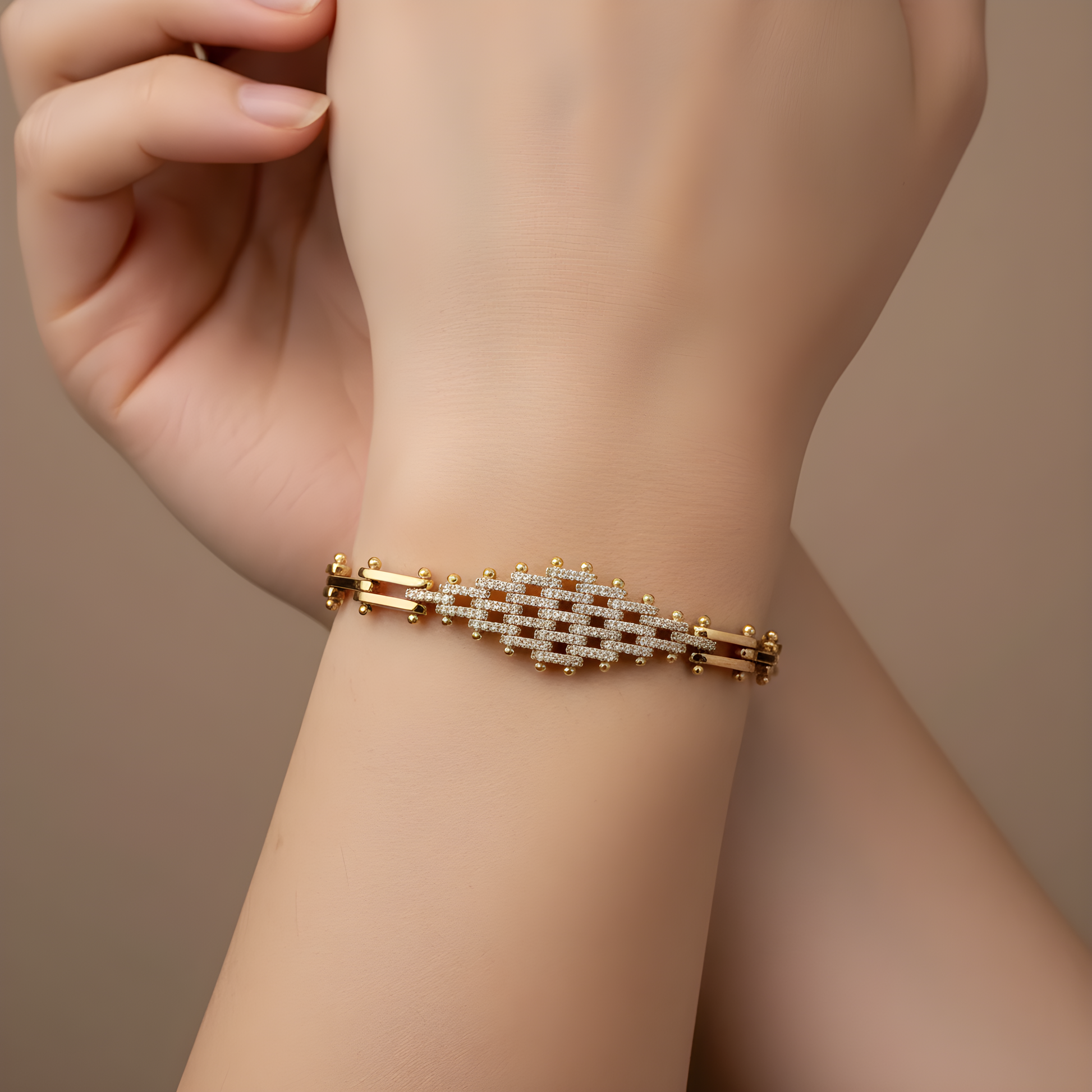 Xuping Baklava Taş Model İnce Bileklik Gold
