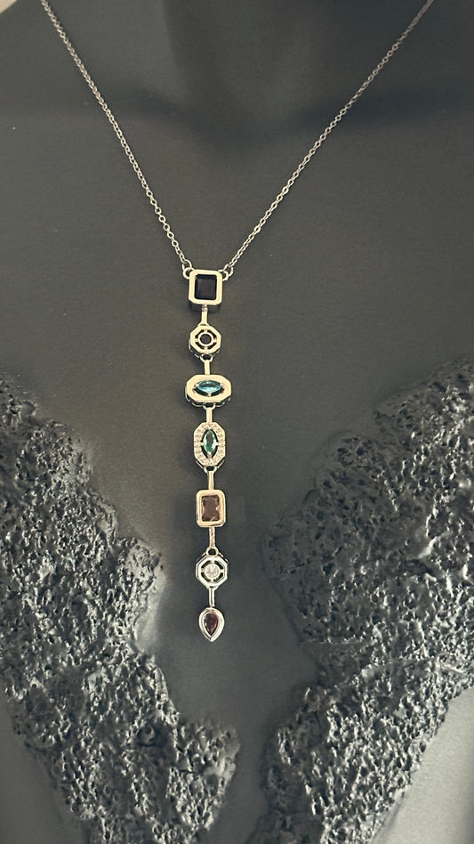 Çelik Silver Renk Zirkon Taşlı Baget Dekolte Y Model Kadın Kolye