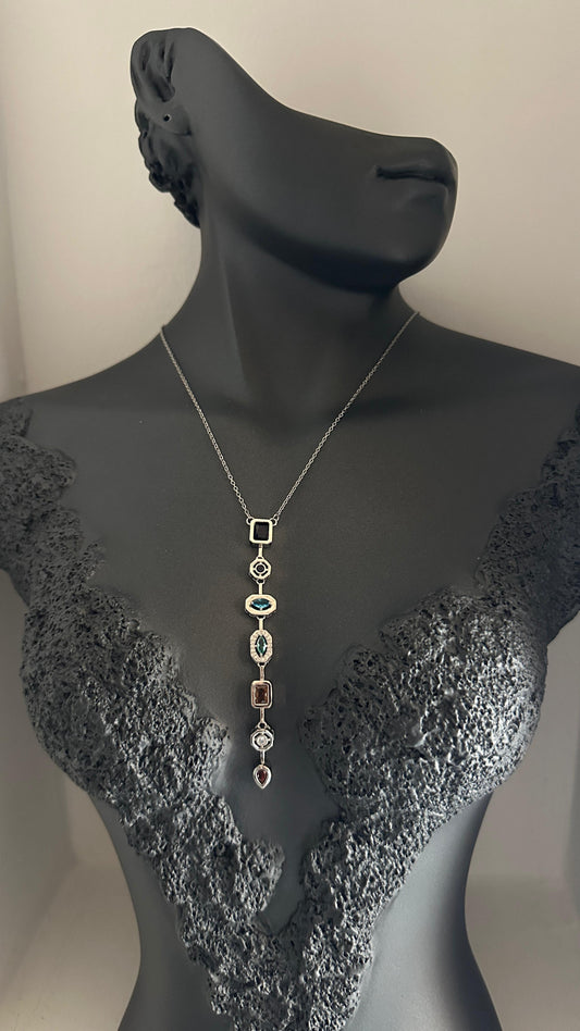 Çelik Silver Renk Zirkon Taşlı Baget Dekolte Y Model Kadın Kolye