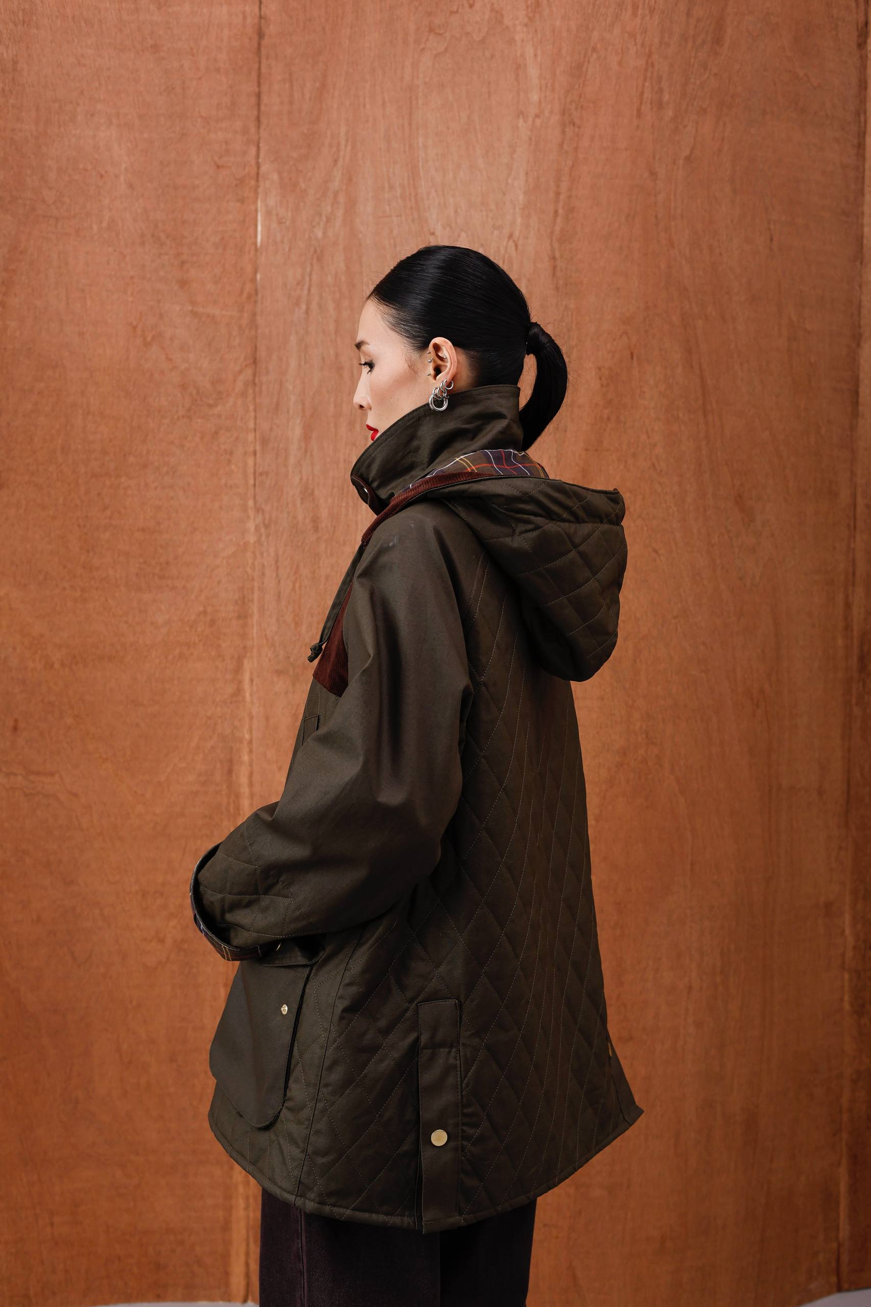 NuNu By Haki Kapitone Kapüşonlu Kadife Detaylı Parka