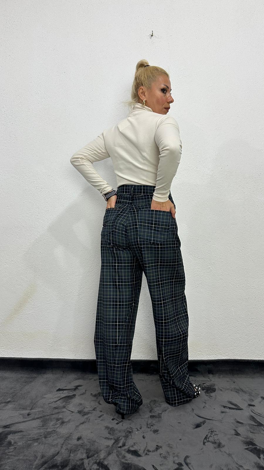 NuNU By Lacivert Ekose Balon Fit Kumaş Pantolon