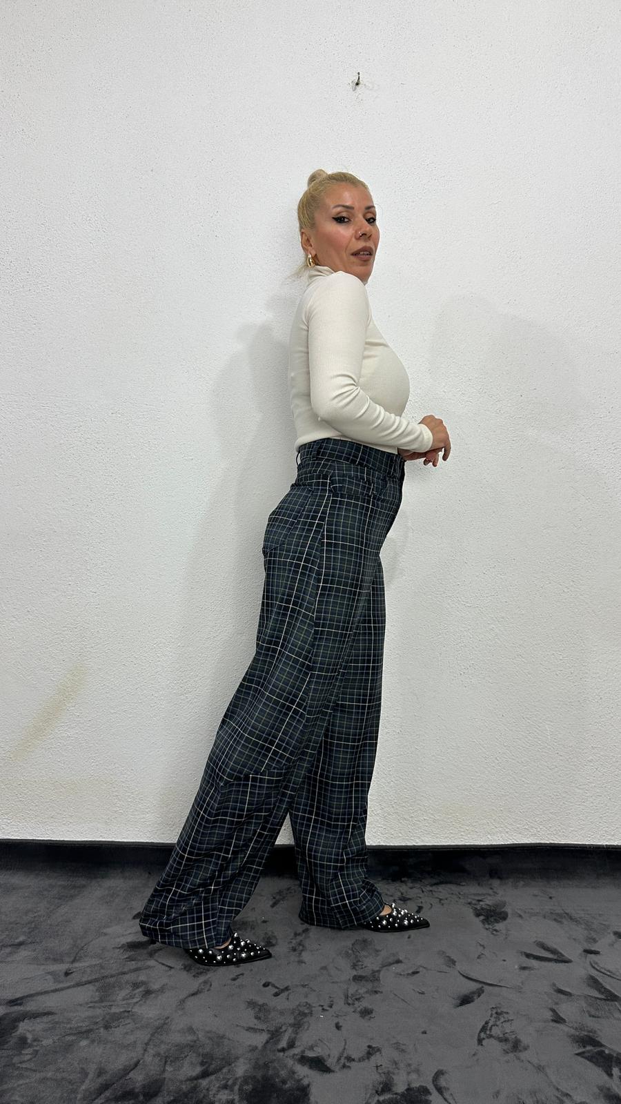 NuNU By Lacivert Ekose Balon Fit Kumaş Pantolon