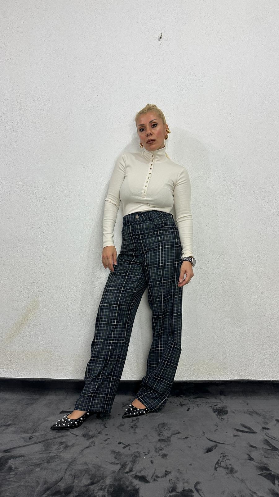 NuNU By Lacivert Ekose Balon Fit Kumaş Pantolon