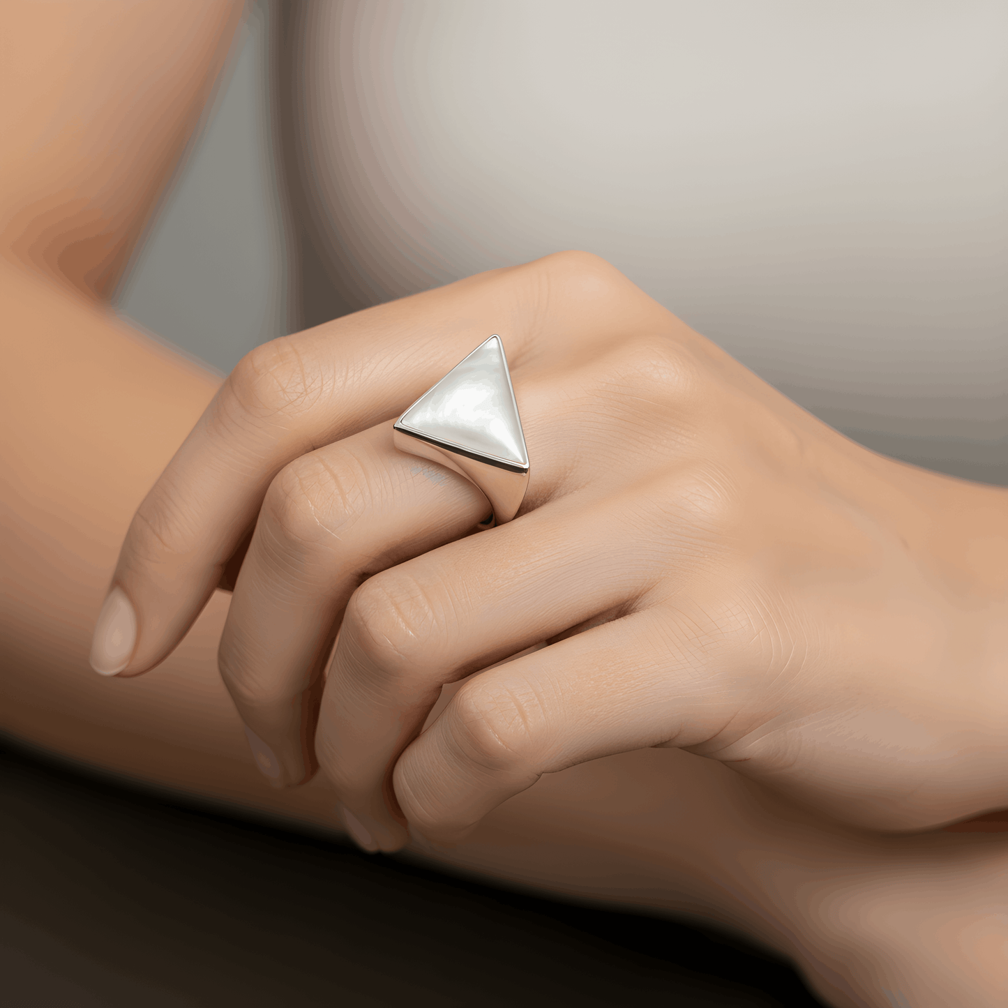 NuNu By Crown Üçgen Ayarlamalı Çelik Yüzük Silver