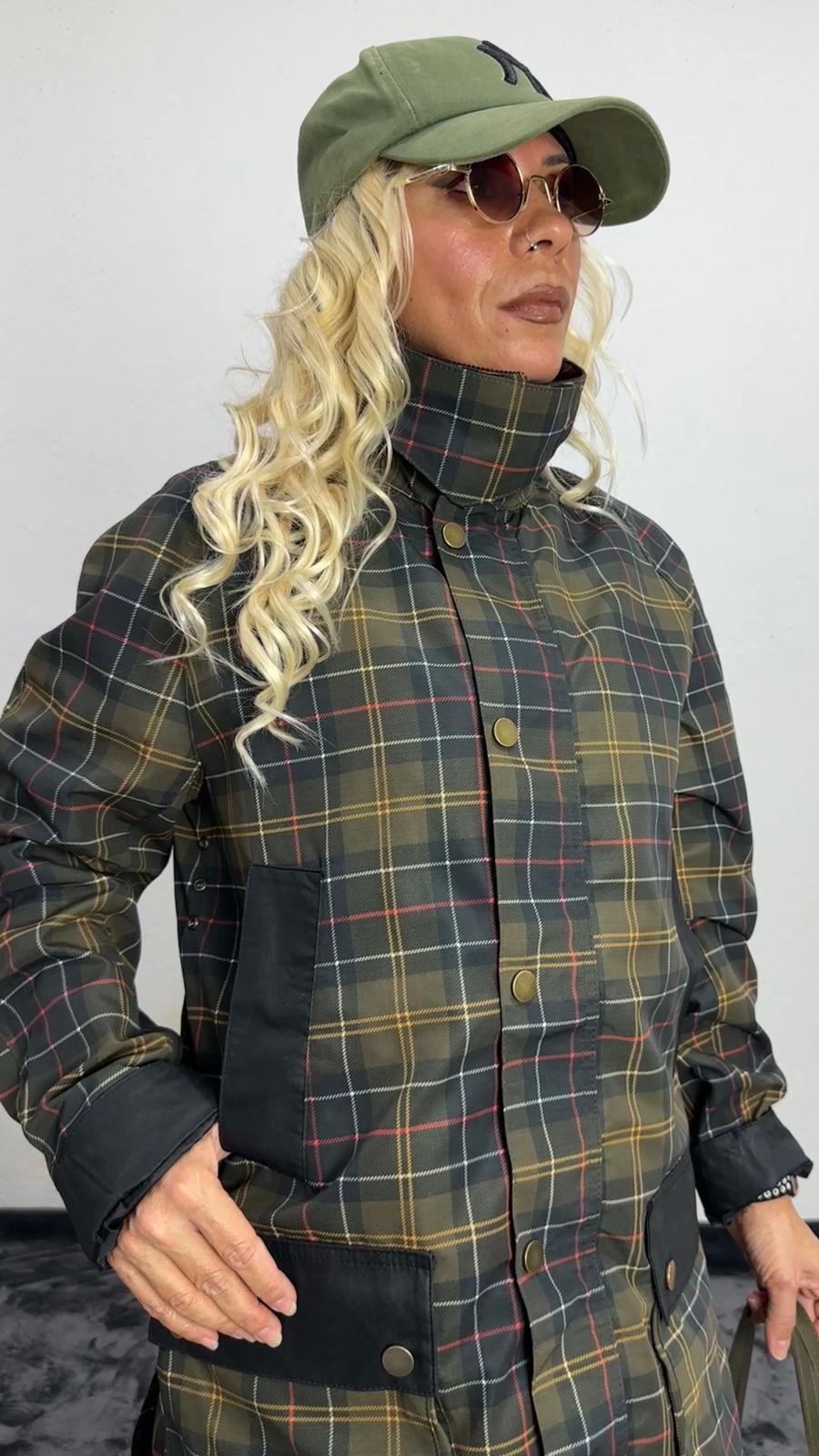 NuNu By Haki Kadife Yakalı Ekose Trençkot