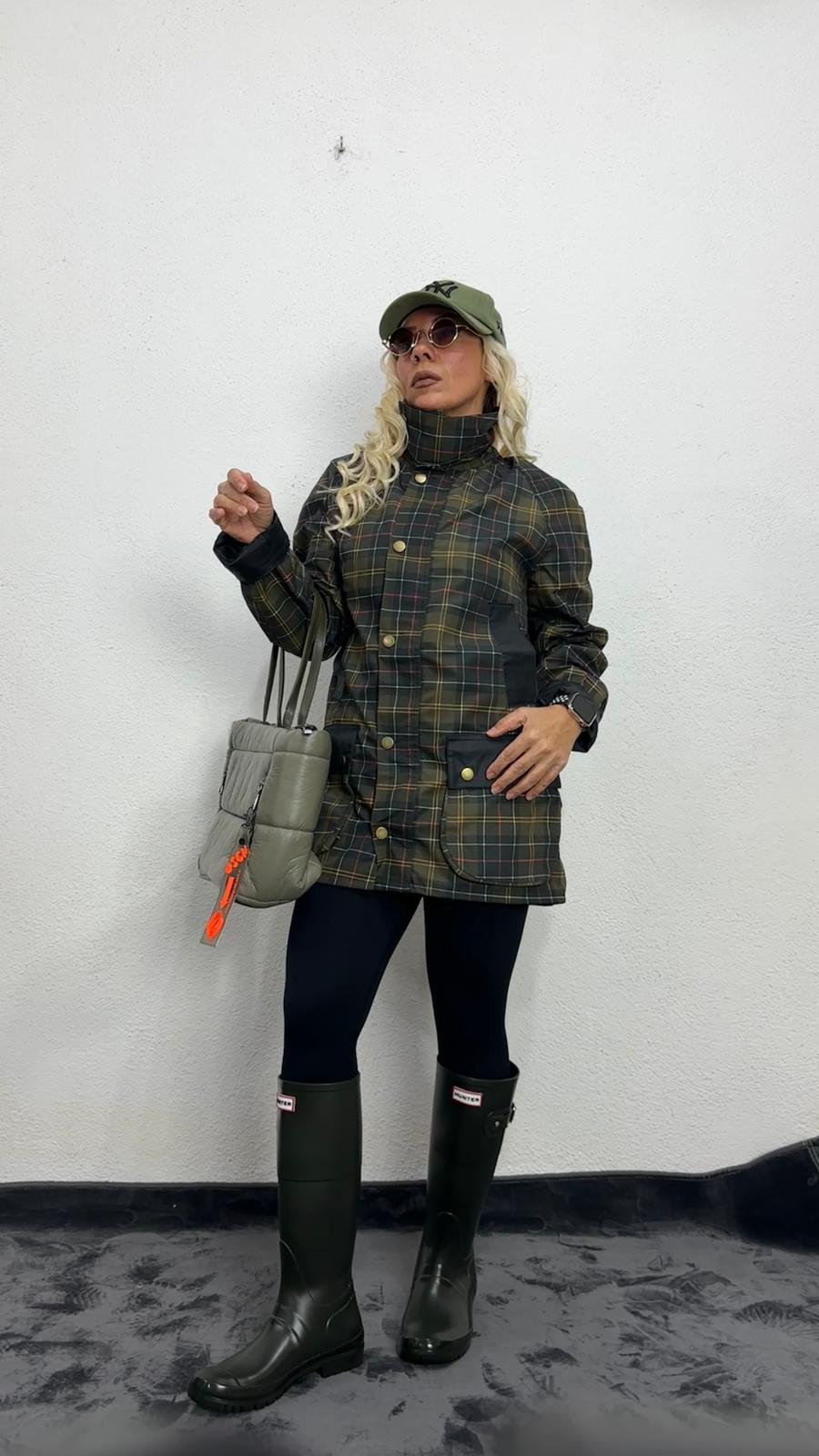 NuNu By Haki Kadife Yakalı Ekose Trençkot