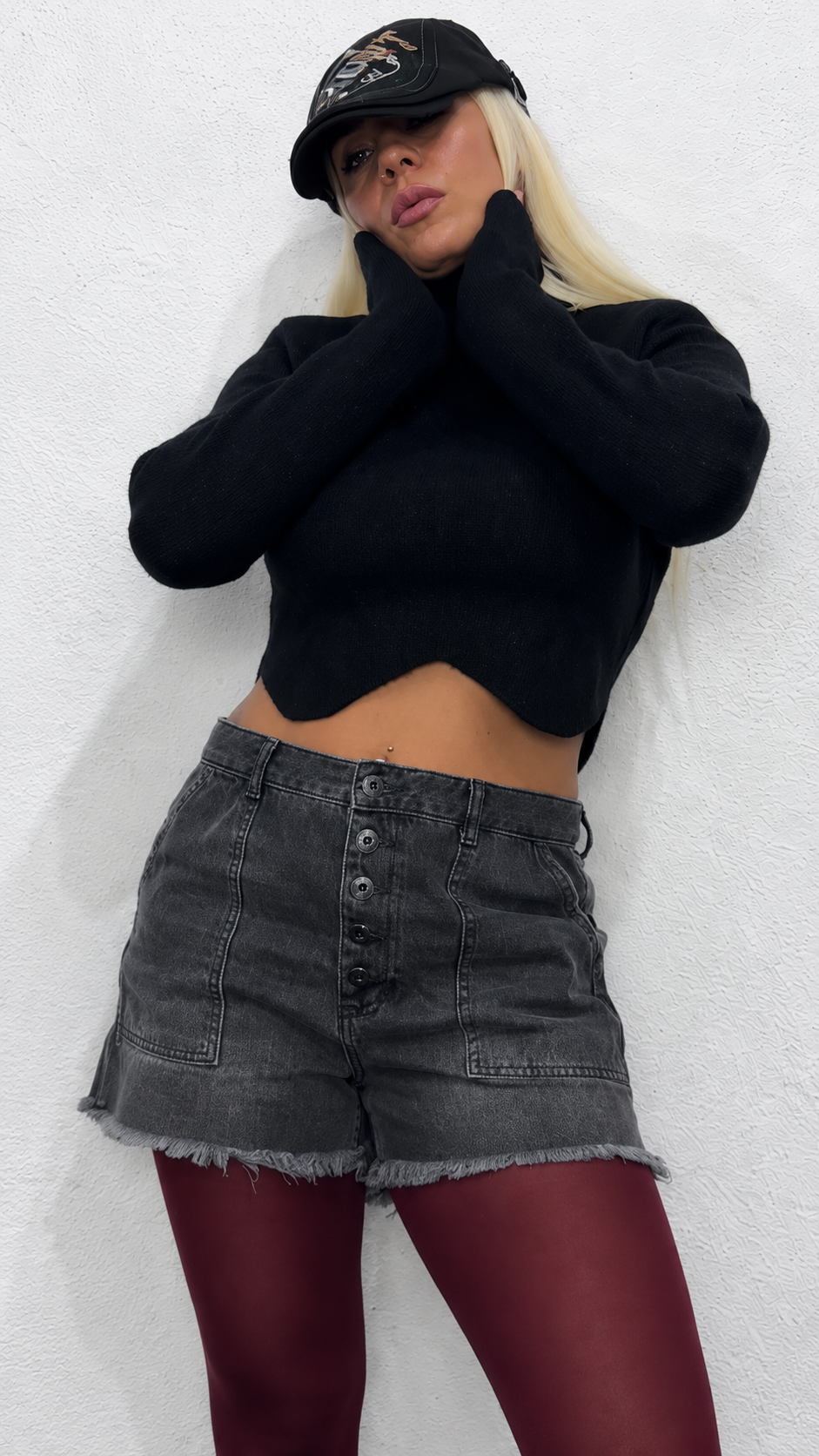 nunu-by-luxe-knit-asimetrik-siyah-simli-vatkali-kazak-yakin
