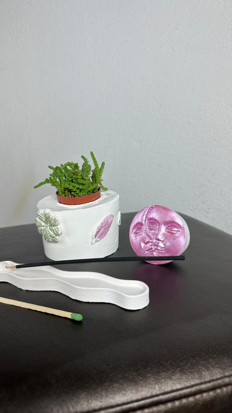 NuNu By Moon Aura Decor Set