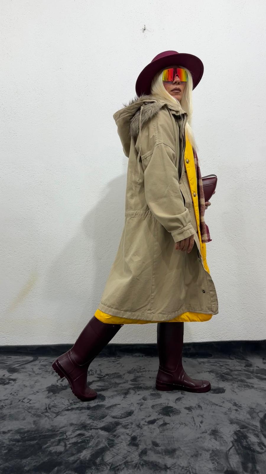 NuNu By Noir Bej Tüylü Kapüşonlu Oversize Gabardin Mont