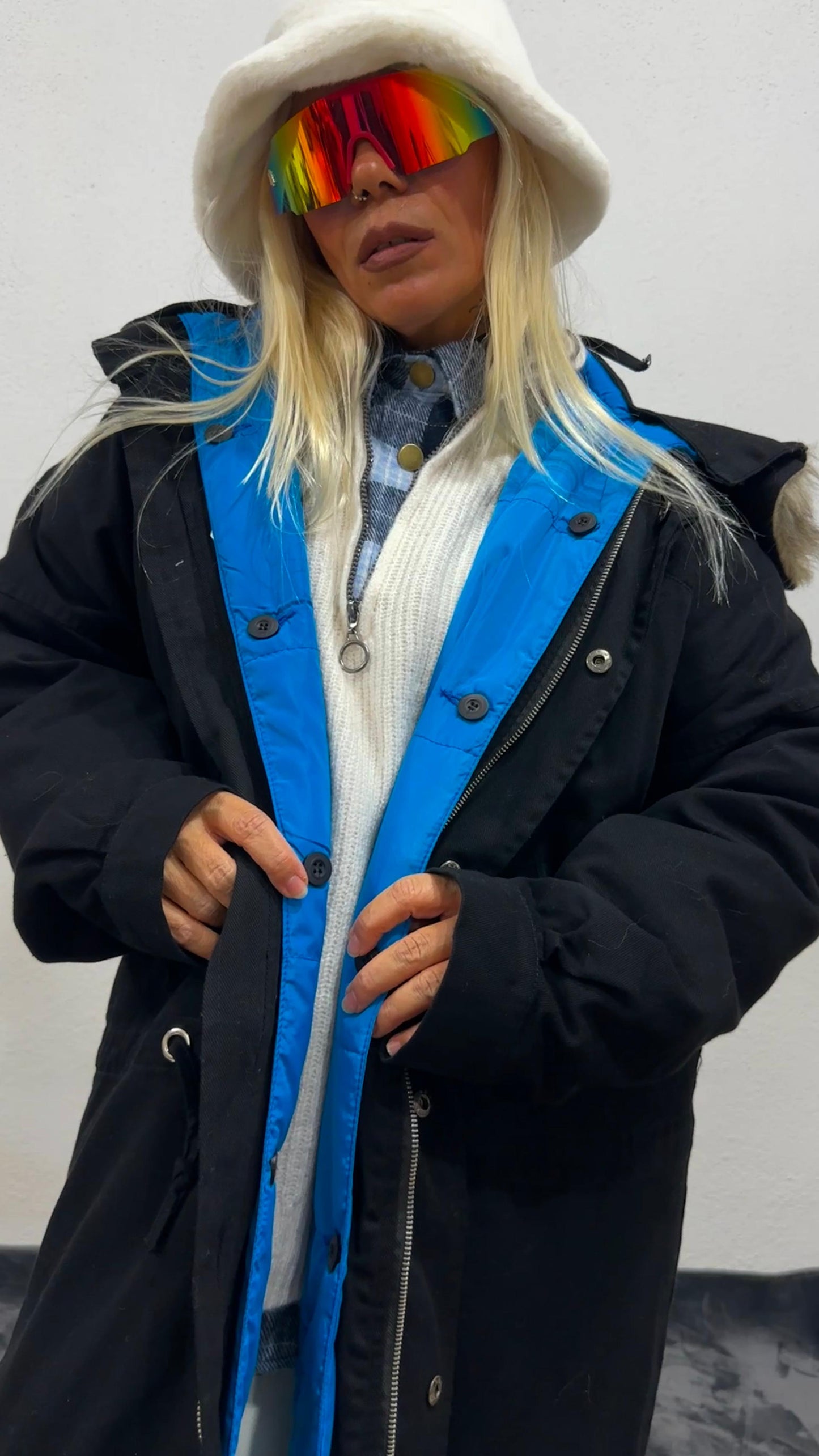 NuNu By Noir Siyah Tüylü Kapüşonlu Oversize Gabardin Mont