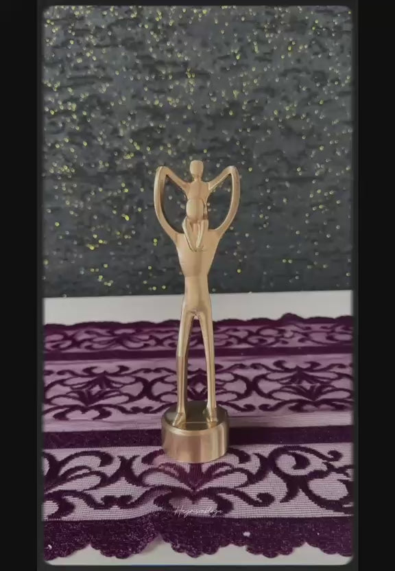 nunu-by-eternal-bond-gold-dekoratif-obje-video