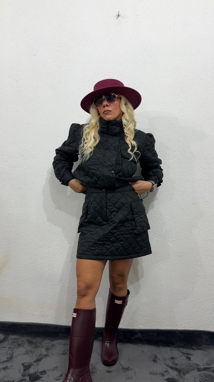 Siyah Kapitone Paraşüt Kumaş Etek Ceket Takım