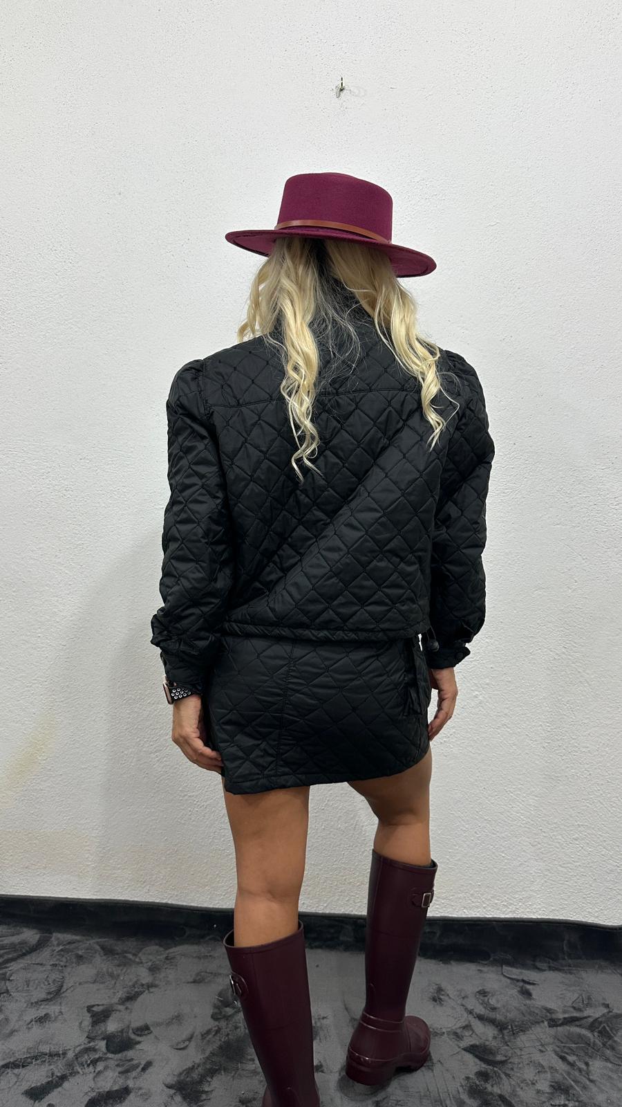 Siyah Kapitone Paraşüt Kumaş Etek Ceket Takım