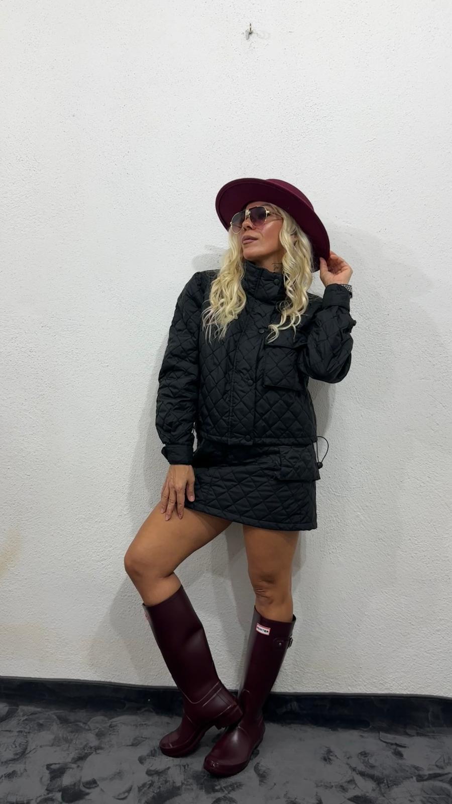 Siyah Kapitone Paraşüt Kumaş Etek Ceket Takım