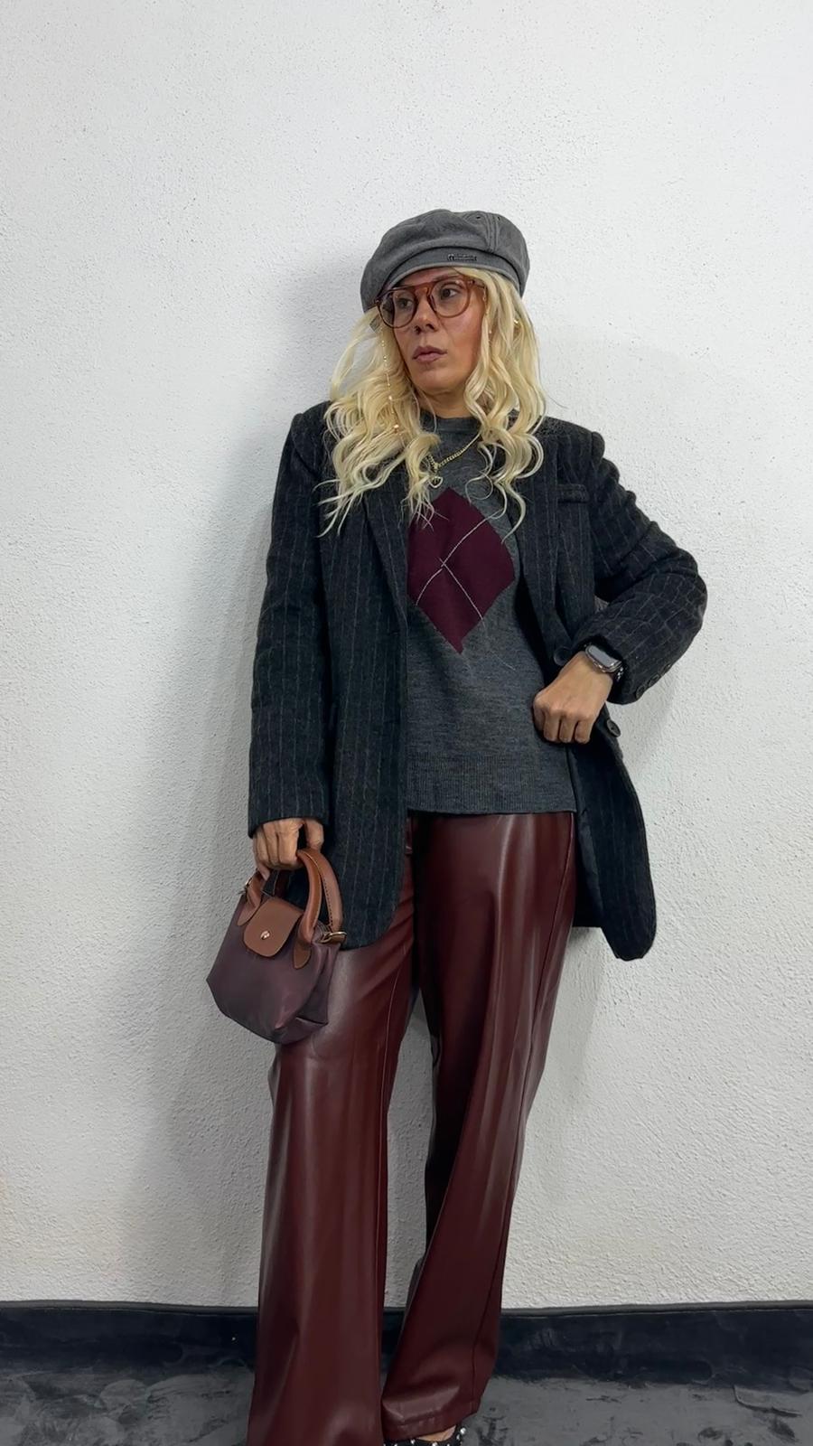 Siyah Kırçıllı Kaşe Ceket