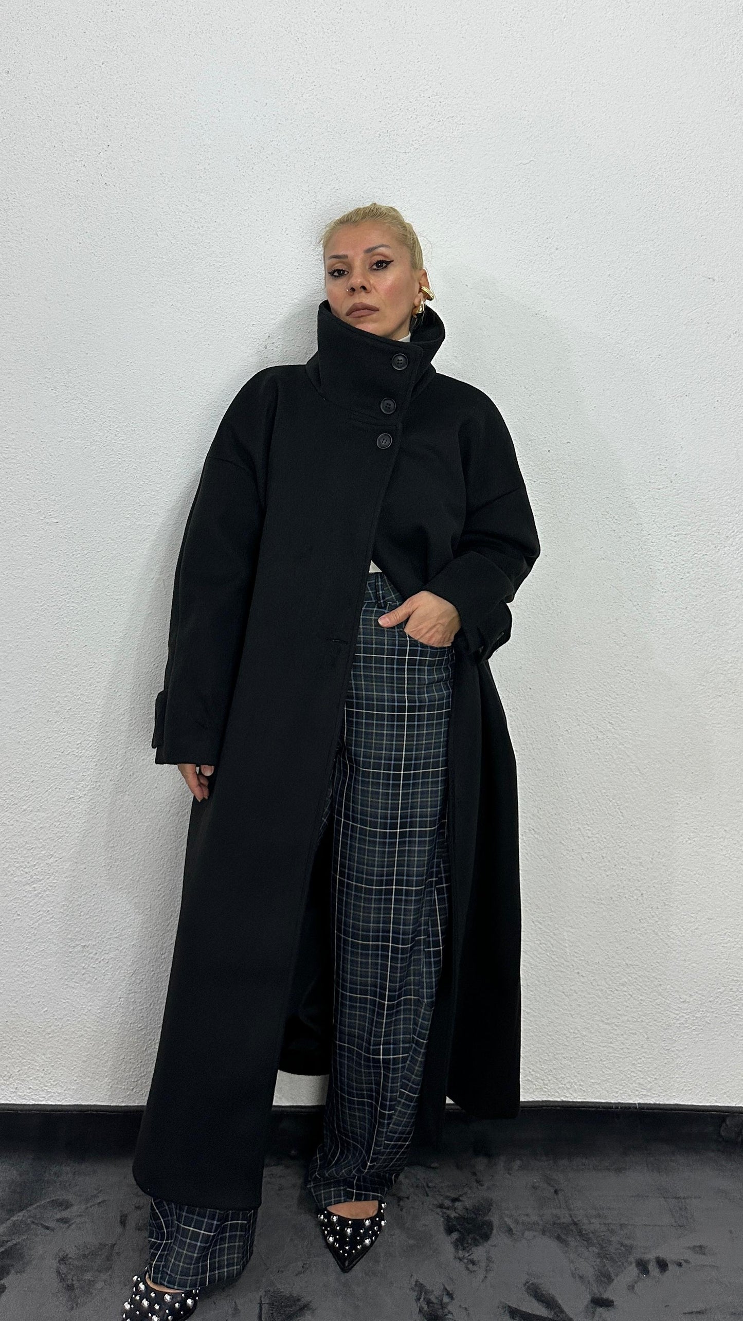NuNu By Siyah Dik Yaka Oversize Kaşe Kaban