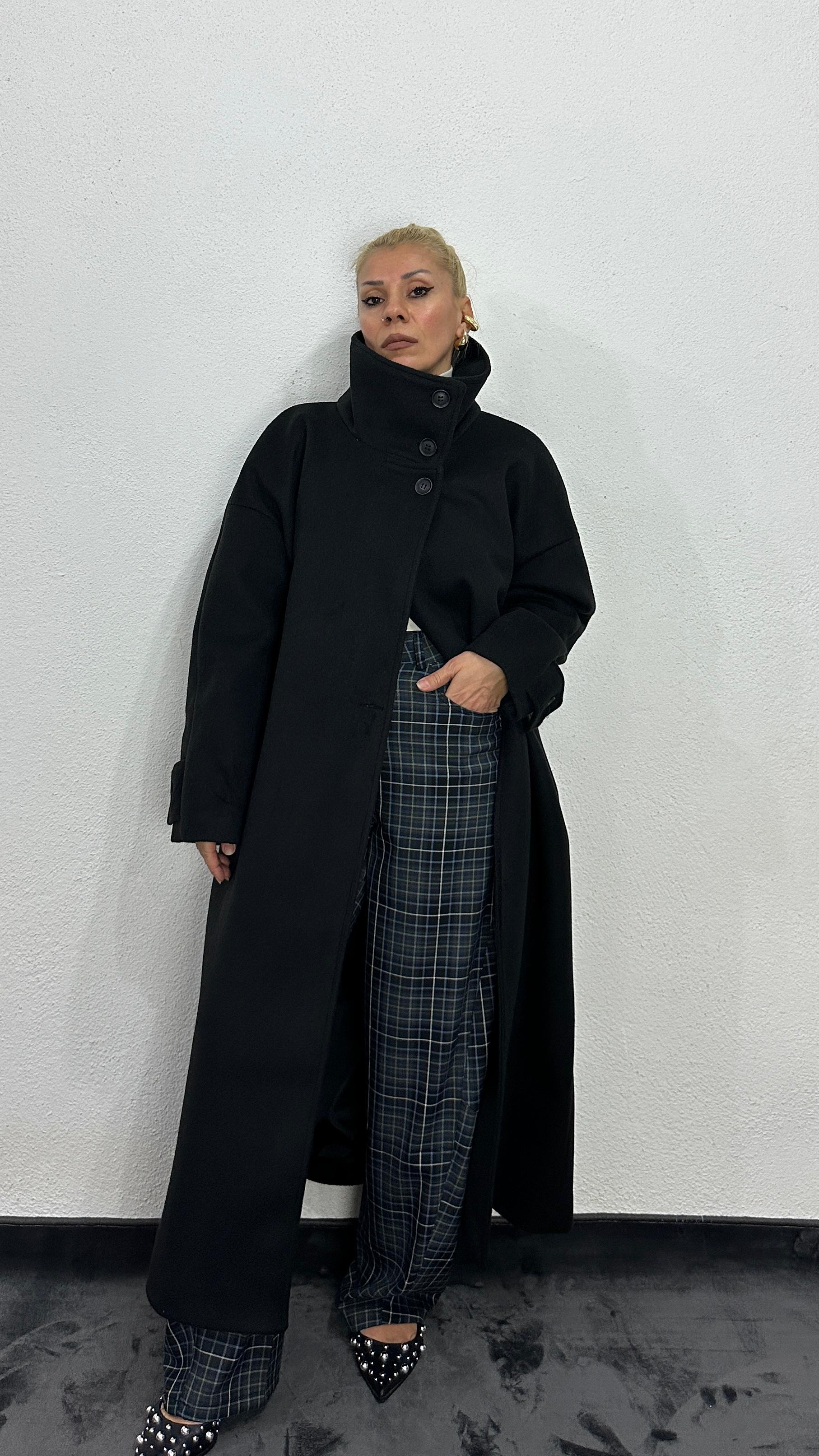 NuNu By Siyah Dik Yaka Oversize Kaşe Kaban