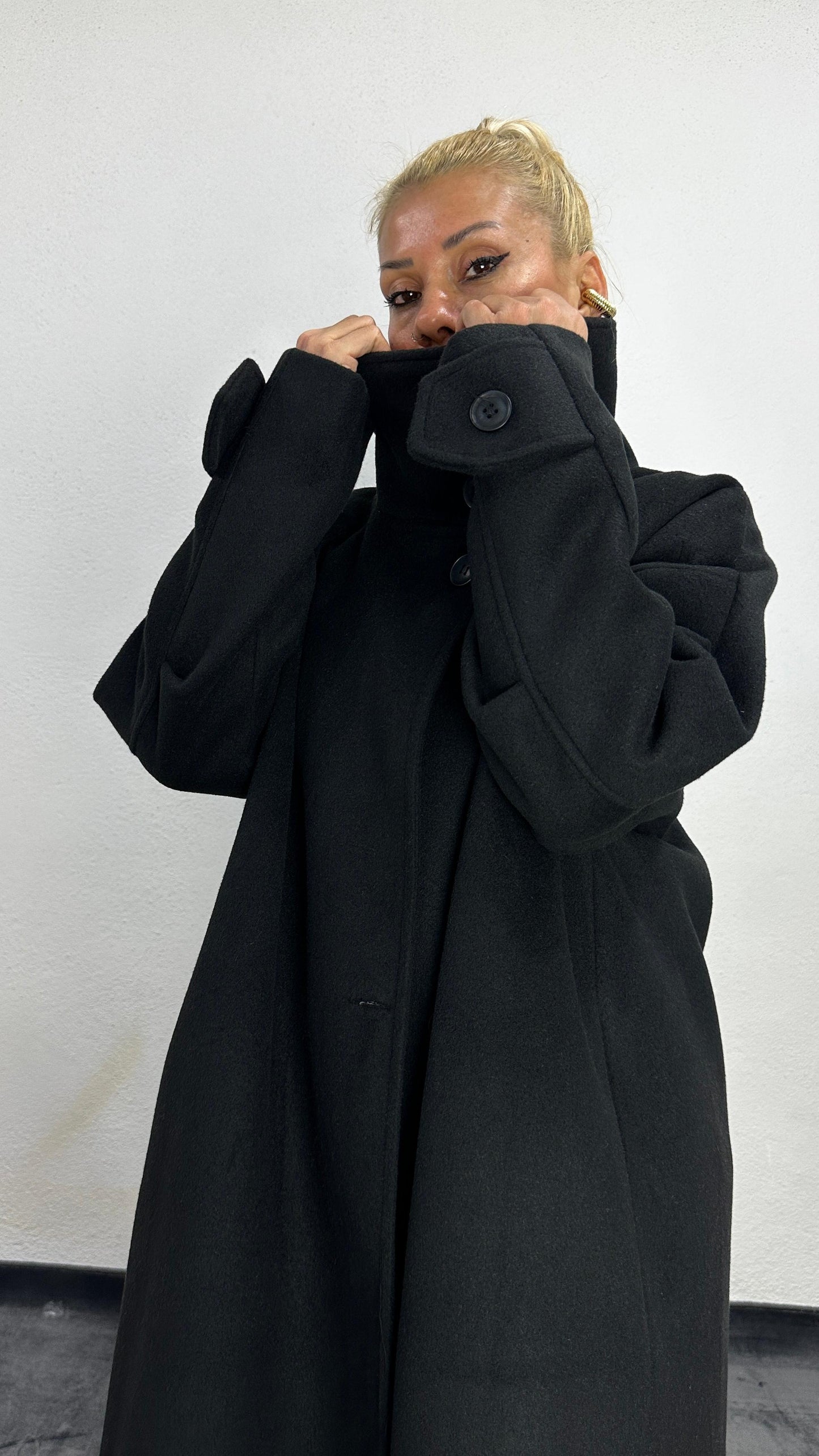 NuNu By Siyah Dik Yaka Oversize Kaşe Kaban