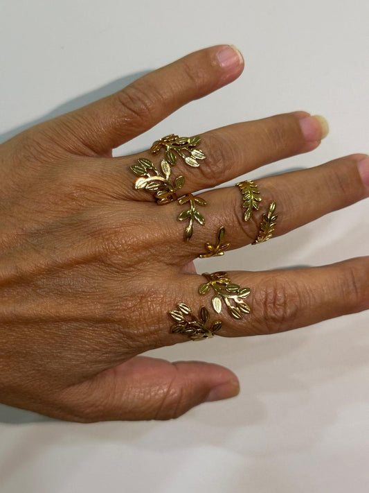 İnce Yaprak Desenli Çelik Gold Yüzük